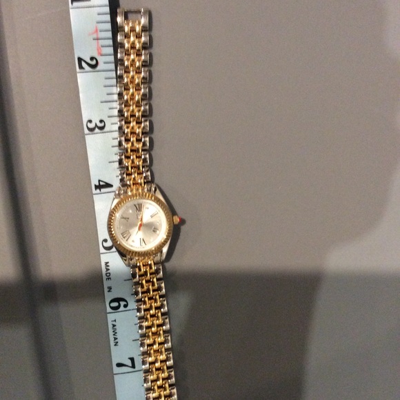 Watch - Picture 6 of 6